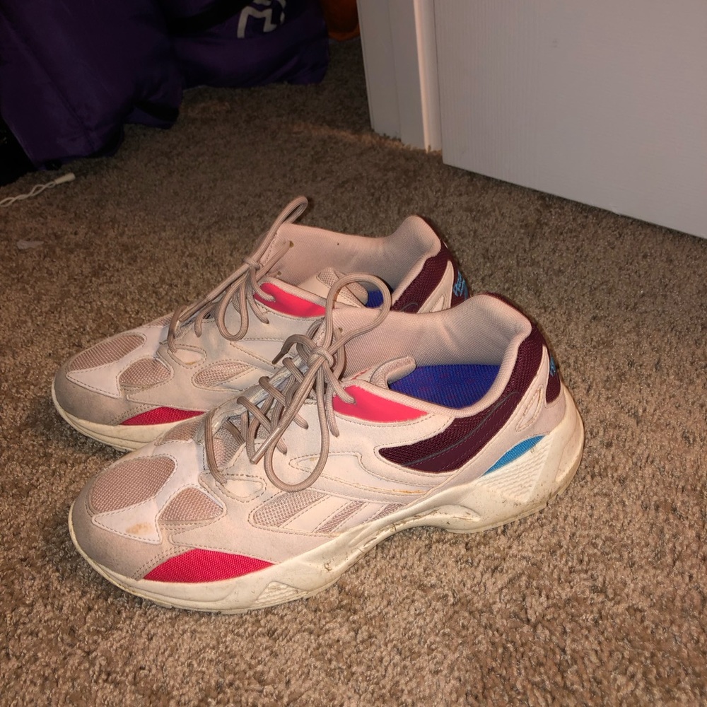 Reebok Tennis Shoes